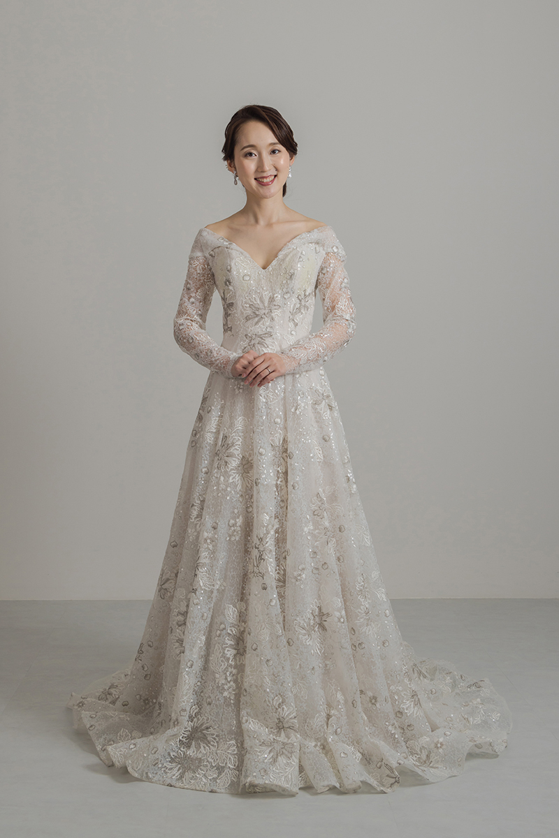 ロングスリーブドレス